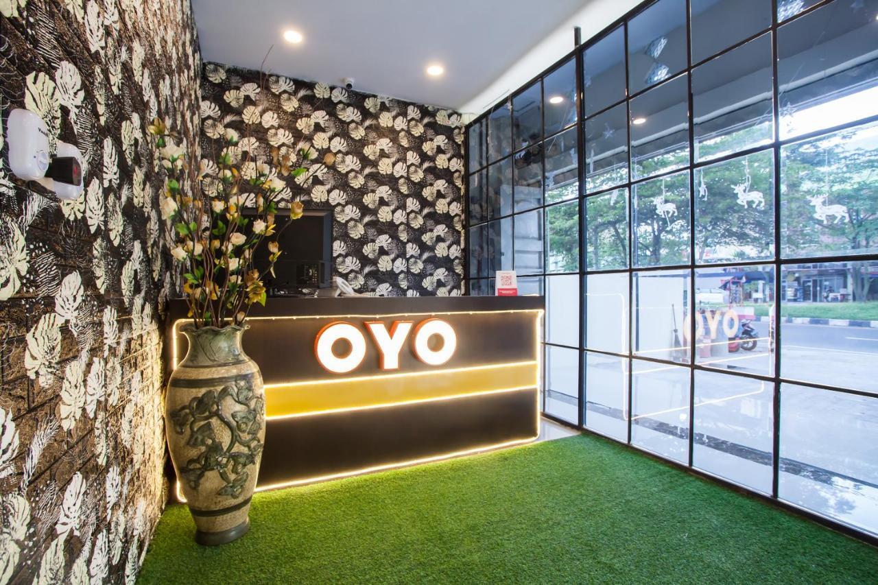Oyo 2361 Hotel Winston Glugur Exterior photo