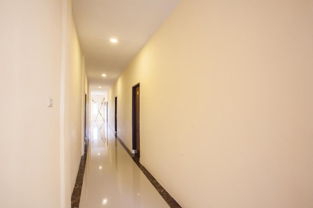 Oyo 2361 Hotel Winston Glugur Exterior photo